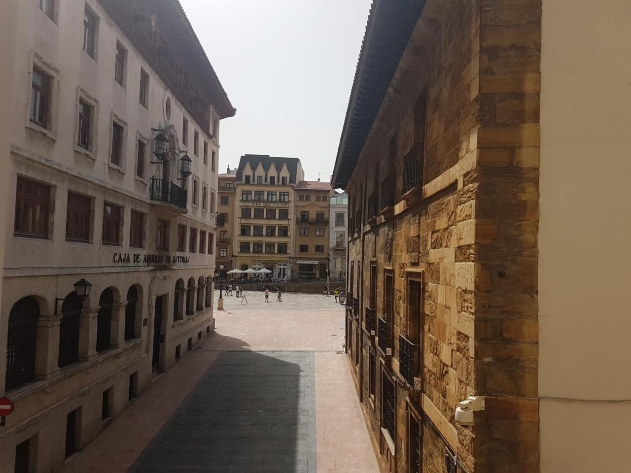 Viviendas Oviedo Catedral Exterior foto